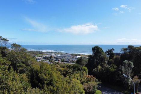 Photo of property in 30 Stanton Crescent, Karoro, Greymouth, 7805