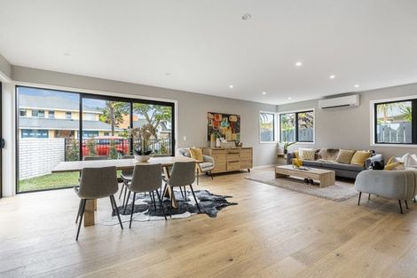 Photo of property in 12 Derby Downs Place, Ellerslie, Auckland, 1051