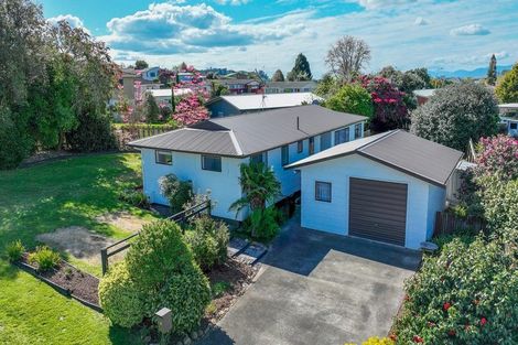 Photo of property in 11 Hillcrest Street, Tirau, 3410