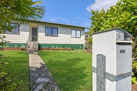 Photo of property in 4 Armada Drive, Ranui, Auckland, 0612
