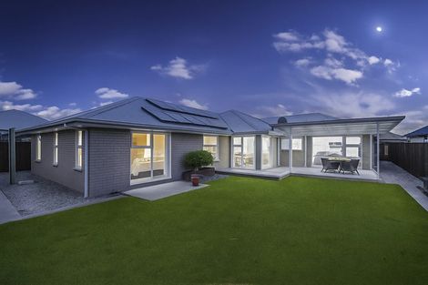 Photo of property in 19 Sovereign Boulevard, Kaiapoi, 7630