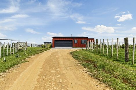 Photo of property in 136 Mirikau Road, Warea, New Plymouth, 4381