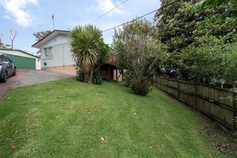 Photo of property in 29 Cron Avenue, Te Atatu South, Auckland, 0610