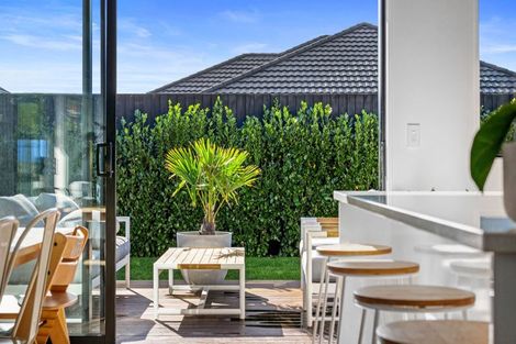 Photo of property in 32 Whincops Road, Halswell, Christchurch, 8025