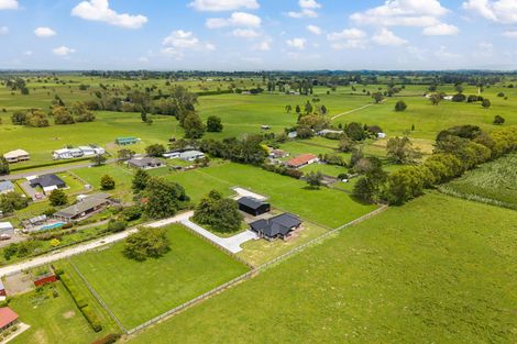 Photo of property in 16 Coates Lane, Te Poi, 3473