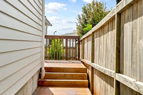 Photo of property in 27 Craigs Way, Hobsonville, Auckland, 0616