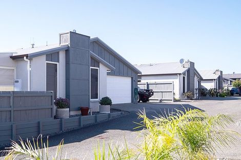 Photo of property in 1/18 The Glade, Papamoa Beach, Papamoa, 3118