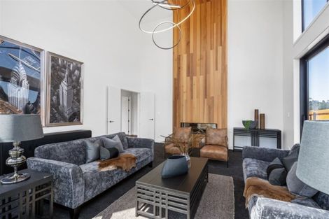 Photo of property in 2 Luff Place, Long Bay, Auckland, 0630