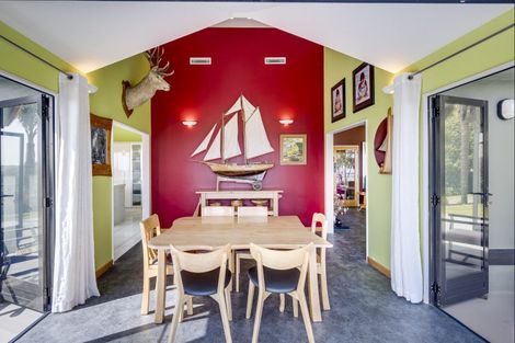 Photo of property in 48 Mclean Road, Havelock North, 4294