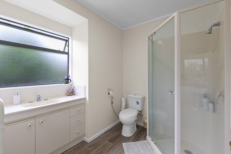 Photo of property in 37 Hastings Place, Hamilton Lake, Hamilton, 3204