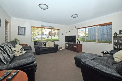 Photo of property in 24 Driftwood Drive, Red Beach, 0932