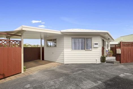 Photo of property in 3/9 Kelvin Place, Westown, New Plymouth, 4310