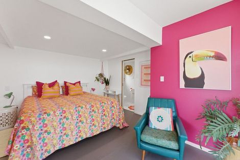 Photo of property in 37 Wairau Road, Oakura, 4314