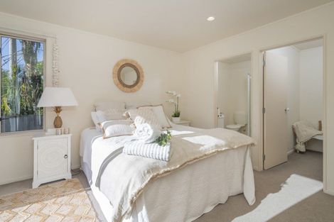 Photo of property in 37 Hahei Beach Road, Hahei, Whitianga, 3591