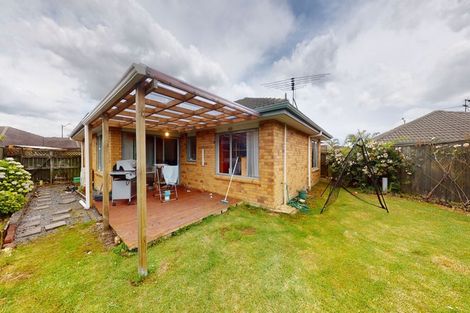 Photo of property in 8 Stellata Court, Randwick Park, Auckland, 2105