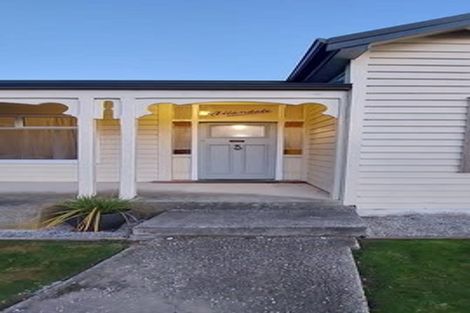 Photo of property in 75 Charlotte Street, Balclutha, 9230