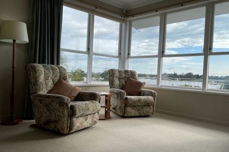 Photo of property in 135 Lake Crescent, Hamilton Lake, Hamilton, 3204