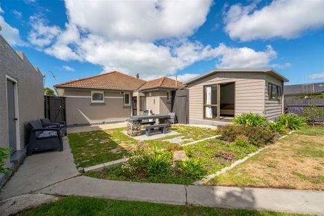 Photo of property in 12 Stuart Street, Holmes Hill, Oamaru, 9401