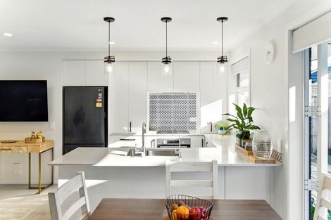 Photo of property in 14 Toi Place, Papamoa, 3118