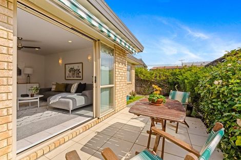 Photo of property in 2a Laurie Street, Red Beach, 0932