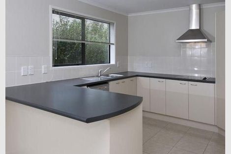 Photo of property in 4 Reefton Place, Flat Bush, Auckland, 2019