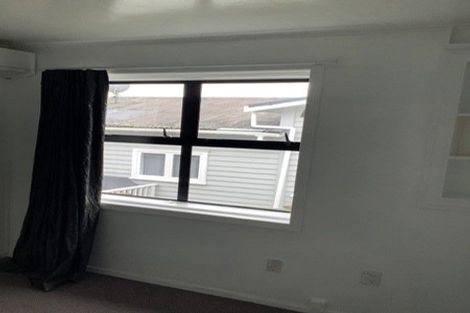 Photo of property in 21 Brandon Road, Glen Eden, Auckland, 0602