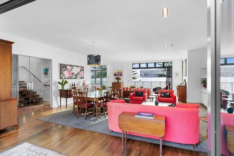 Photo of property in 286 Oriental Parade, Oriental Bay, Wellington, 6011