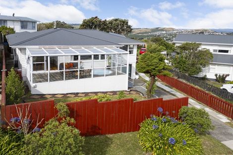 Photo of property in 10 Erris Street, Johnsonville, Wellington, 6037
