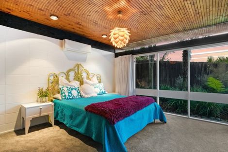 Photo of property in 28 Kahurangi Place, Snells Beach, 0920