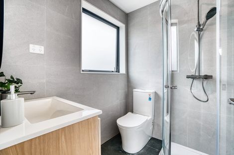 Photo of property in 61a Totaravale Drive, Totara Vale, Auckland, 0629