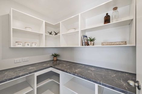 Photo of property in 33 Cressy Place, Darfield, 7510