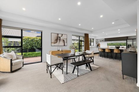 Photo of property in 5 Dalweny Lane, Cracroft, Christchurch, 8025