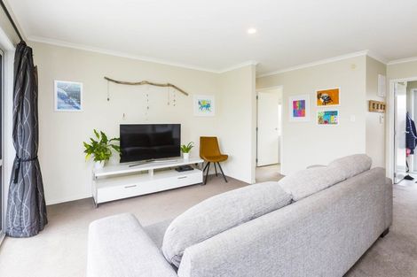 Photo of property in 62 Sunstone Crescent, Brown Owl, Upper Hutt, 5018
