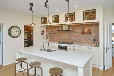 Photo of property in 1/1 Loe Place, Amberley, 7410