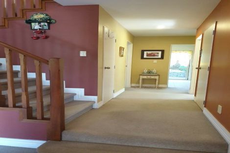 Photo of property in 701a Beach Road, Rothesay Bay, Auckland, 0630