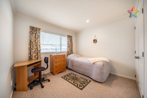 Photo of property in 10 Woodland Mews, Wainuiomata, Lower Hutt, 5014