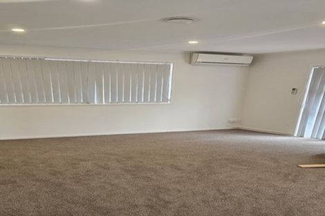 Photo of property in 1/6 Annette Avenue, Te Atatu South, Auckland, 0610
