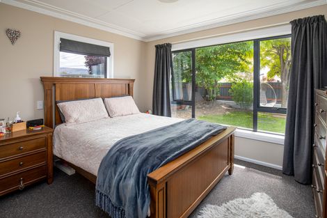 Photo of property in 27 Clutha Street, Alexandra, 9320