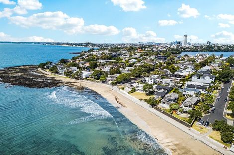 Photo of property in 1/13 Muritai Road, Milford, Auckland, 0620