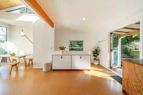 Photo of property in 100 Motuhara Road, Plimmerton, Porirua, 5026