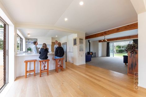 Photo of property in 30 Riverland Road, Kumeu, 0892