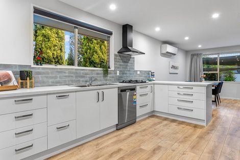 Photo of property in 27 Kimberley Street, Casebrook, Christchurch, 8051