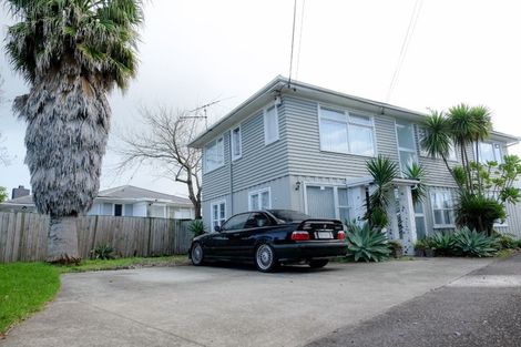 Photo of property in 9b Harrington Road, Henderson, Auckland, 0610