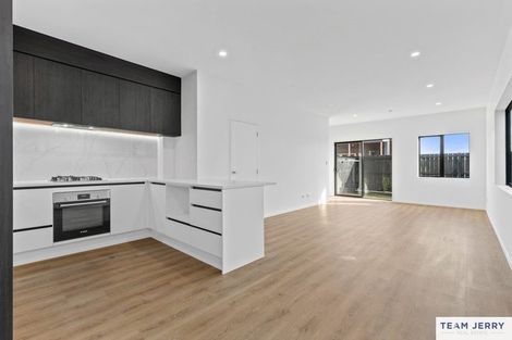 Photo of property in 49 Whare Kauri Road, Papakura, 2110