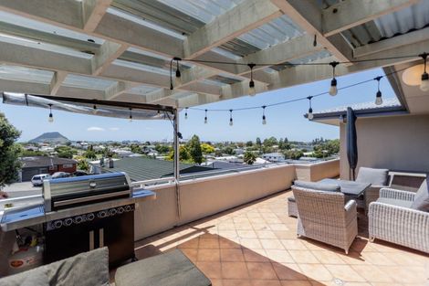 Photo of property in 4 Mana Street, Otumoetai, Tauranga, 3110