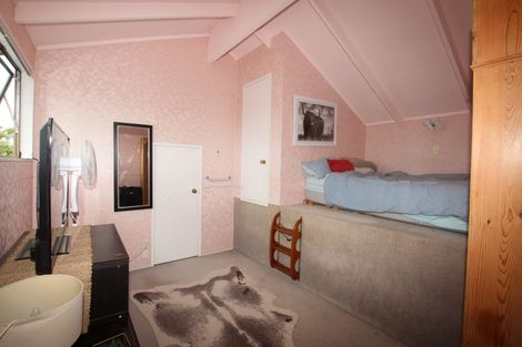 Photo of property in 13 Wisteria Way, Mairangi Bay, Auckland, 0630