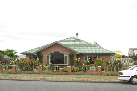 Photo of property in 55 Queenspark Drive, Parklands, Christchurch, 8083