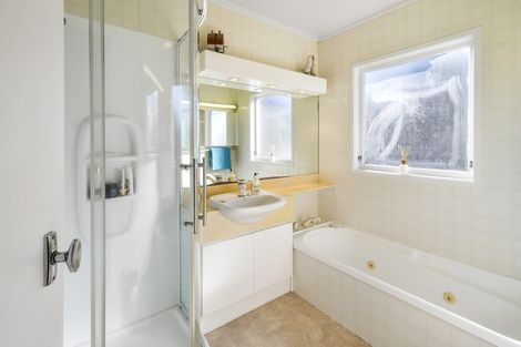 Photo of property in 25 Halver Road, Hillpark, Auckland, 2102