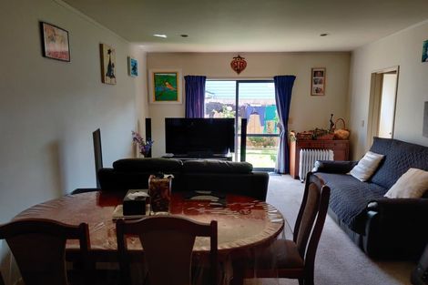 Photo of property in 14 Butia Avenue, Henderson, Auckland, 0612