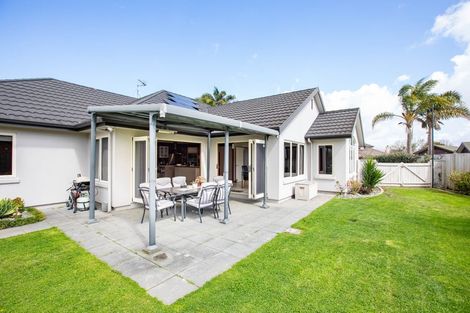 Photo of property in 33 Grace Avenue, Rototuna North, Hamilton, 3210